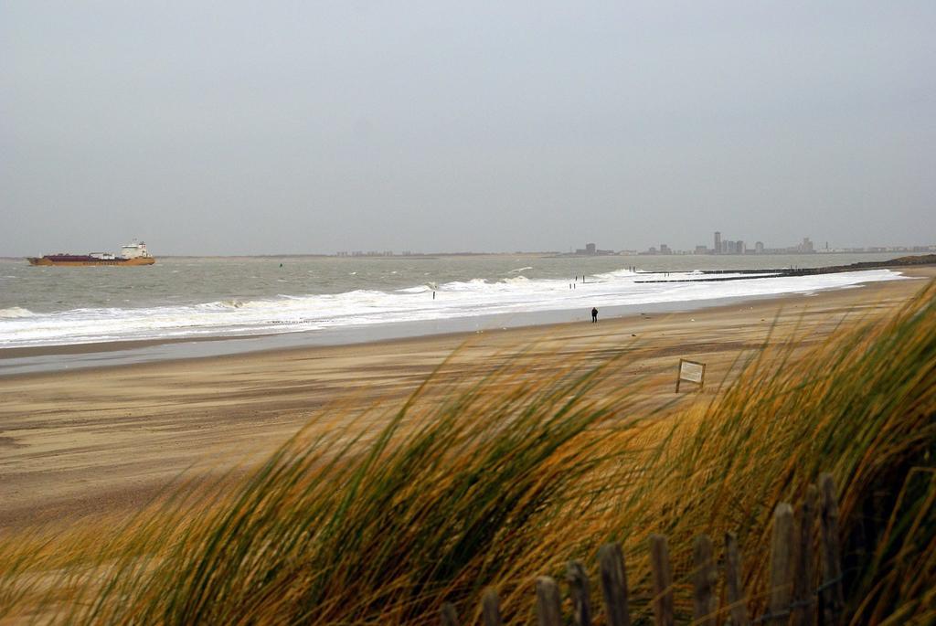 Appartement De Graanzolder Aan Zeeuwse Kust Hoofdplaat Exteriör bild